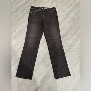 Women’s 5 pocket, black denim, High Rise Straight, Mossimo jeans size 2R